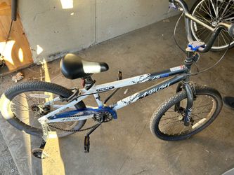 Kent ambush 20 inch bmx bike
