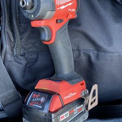 18v Milwaukee Impact W Battery 
