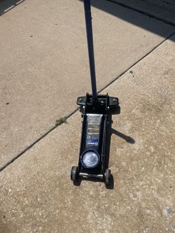 Kobalt 3 ton floor jack for sale or trade