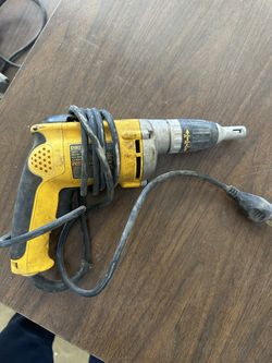 DeWalt Corded Drywall Screwdriver DW272