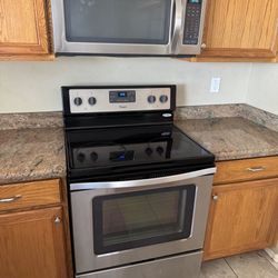 Whirlpool Range And Microwave 