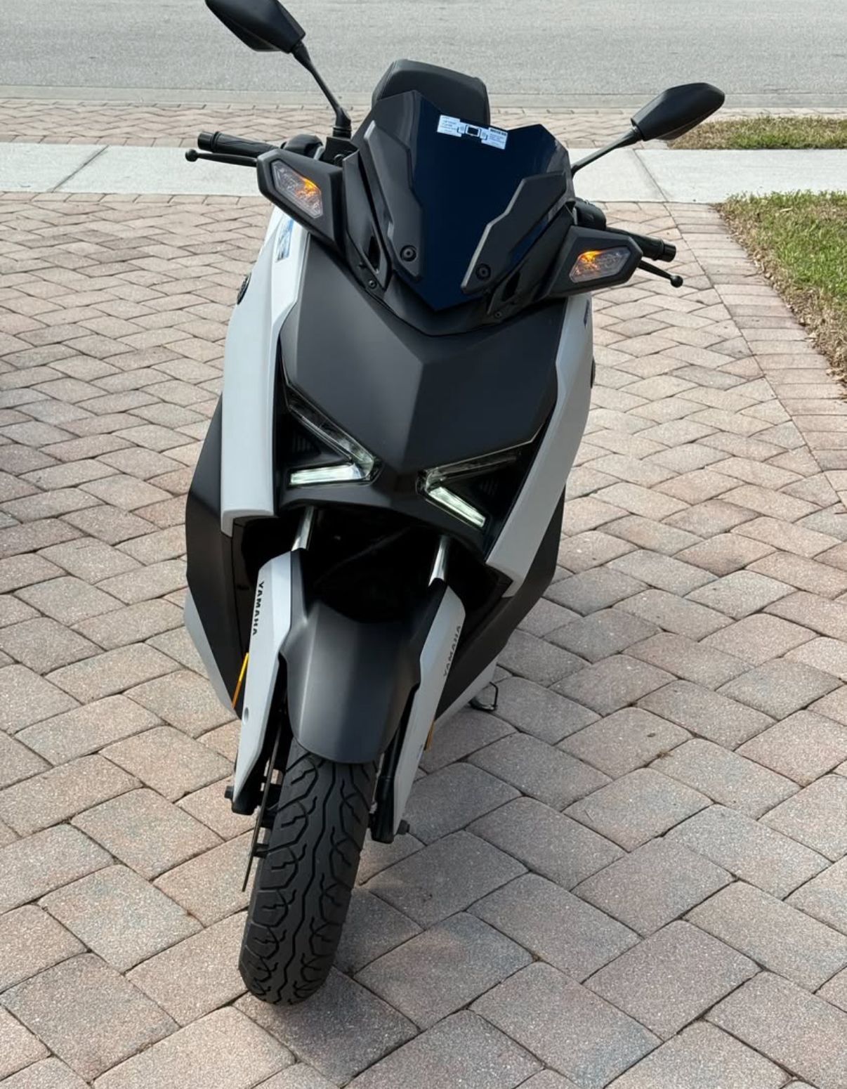 2023 Yamaha XMAX 300