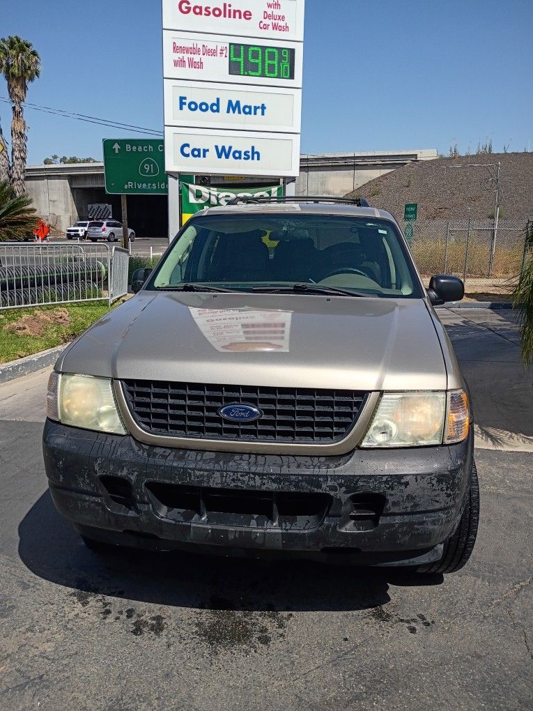 2003 Ford Explorer XLS