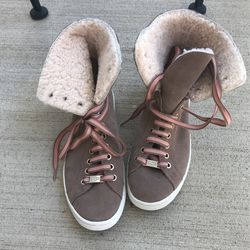 Female Ugg Boots Never Used