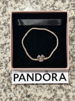 pandora minnie mouse bracelet Size 7