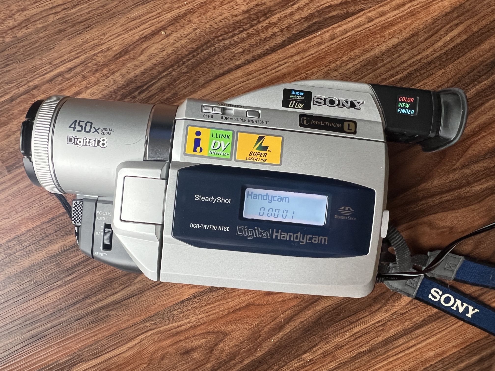 Sony Handycam DCR-TRV720 Digital8 Video Camera Camcorder TESTED