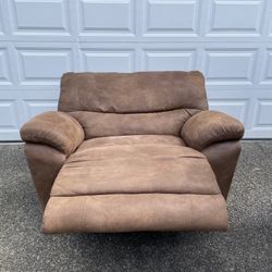 La-Z-Boy Wide Electric Recliner