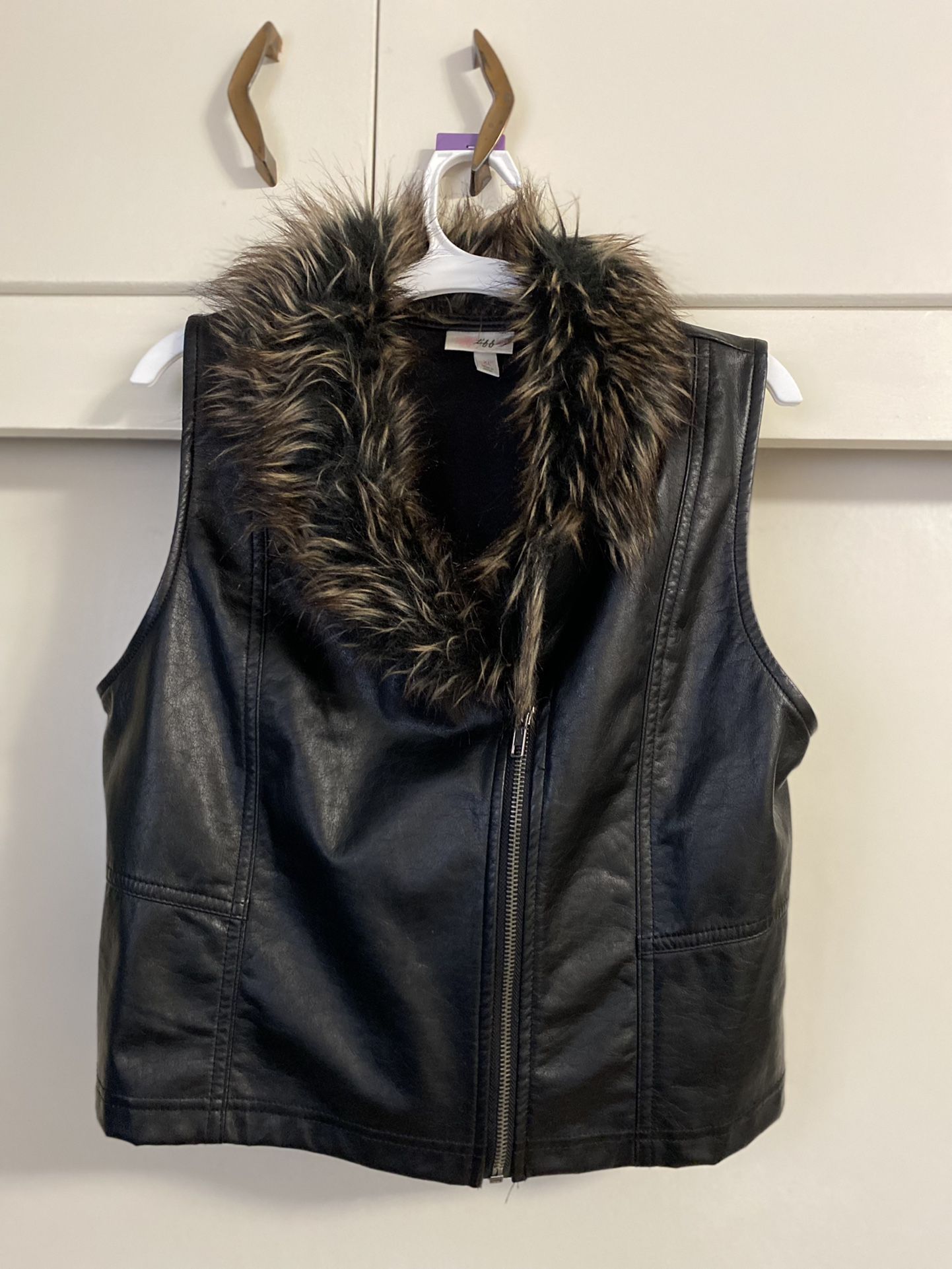 Faux Leather vest with faux fur collar