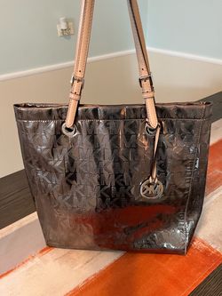 Michael Kors MK Signature Tote Bag
