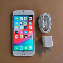 iPhone 6 - UNLOCKED - Like New  