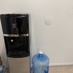 Water Dispenser
