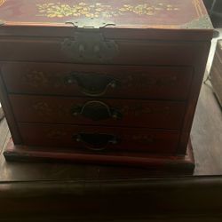 Vintage Chinese Jewelry Box