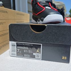 Toddler Prostrong Jordans