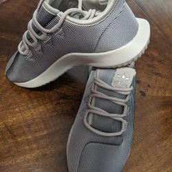 ADIDAS WOMAN SHOES, BRAND NEW, SIZE 6,. $60