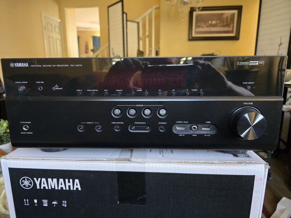 Used Yamaha RX-V673 Home Theatre Receiver. 