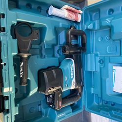 Makita 40v Avt Rotary Hammer 