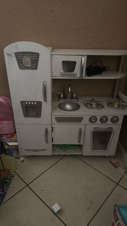 Little Girls Kitchen Wood.