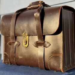 Vintage U.S. Military Leather Briefcase – Type VIII – Federal Spec KK B 650