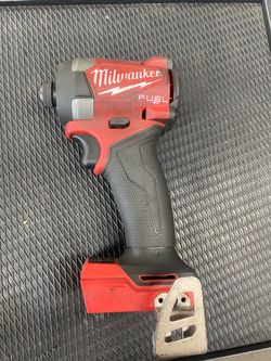 miluwaukee fuel impact driller