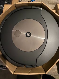 iRobot Roomba Robot Vacuum base combo