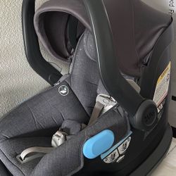 Uppa Baby Car Seat And Extra Base