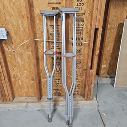 Crutches 