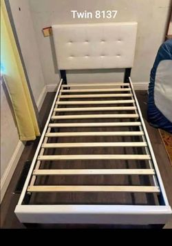 Cama Twin Nueva en su caja