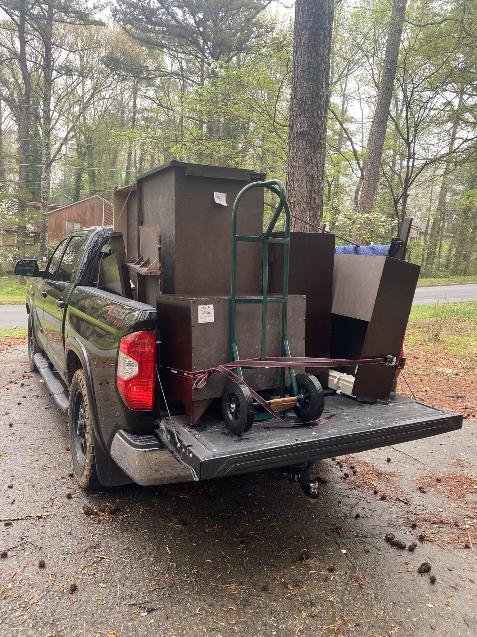 FURNITURE PICKUP DELIVERY TODAY 