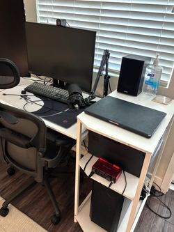 White Desk