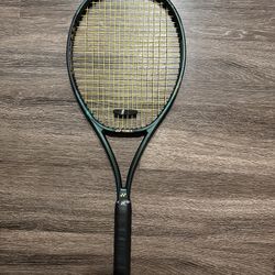 Yonex V-Core 97 Pro
