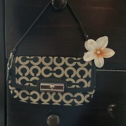 2000s Y2K Coach Shoulder Kristen Clutch Purse 