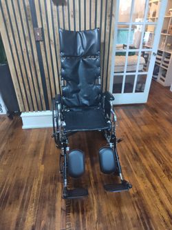 Wheelchair ♿
