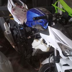 2022 Kawasaki Ninja 400 For Parts 
