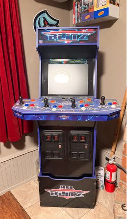 Arcade1UP NFL BLITZ LEGENDS Arcade Machine!