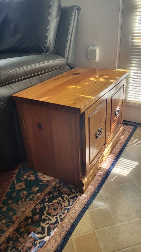 Estate Sale! Priced To Sell! Furniture, Dishes, Books, Kitchen!