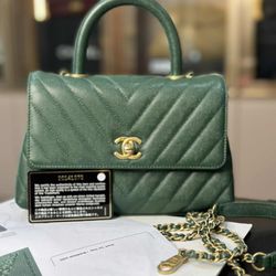Chanel Green Leather Chevron Coco Handle Bag Size 9.5 full set 