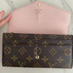 Sarah Wallet