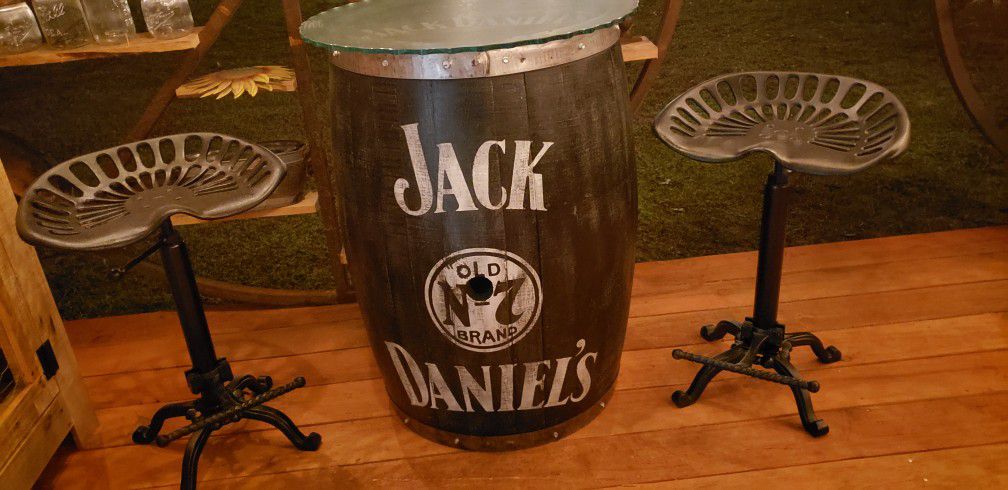 Jack Daniel's Whiskey Barrel Pub Style Table And Stools 