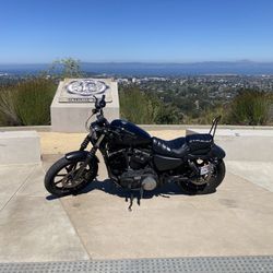 2018 Harley iron 883