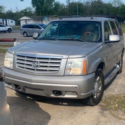 2005 CADILLAC ESCALADE 