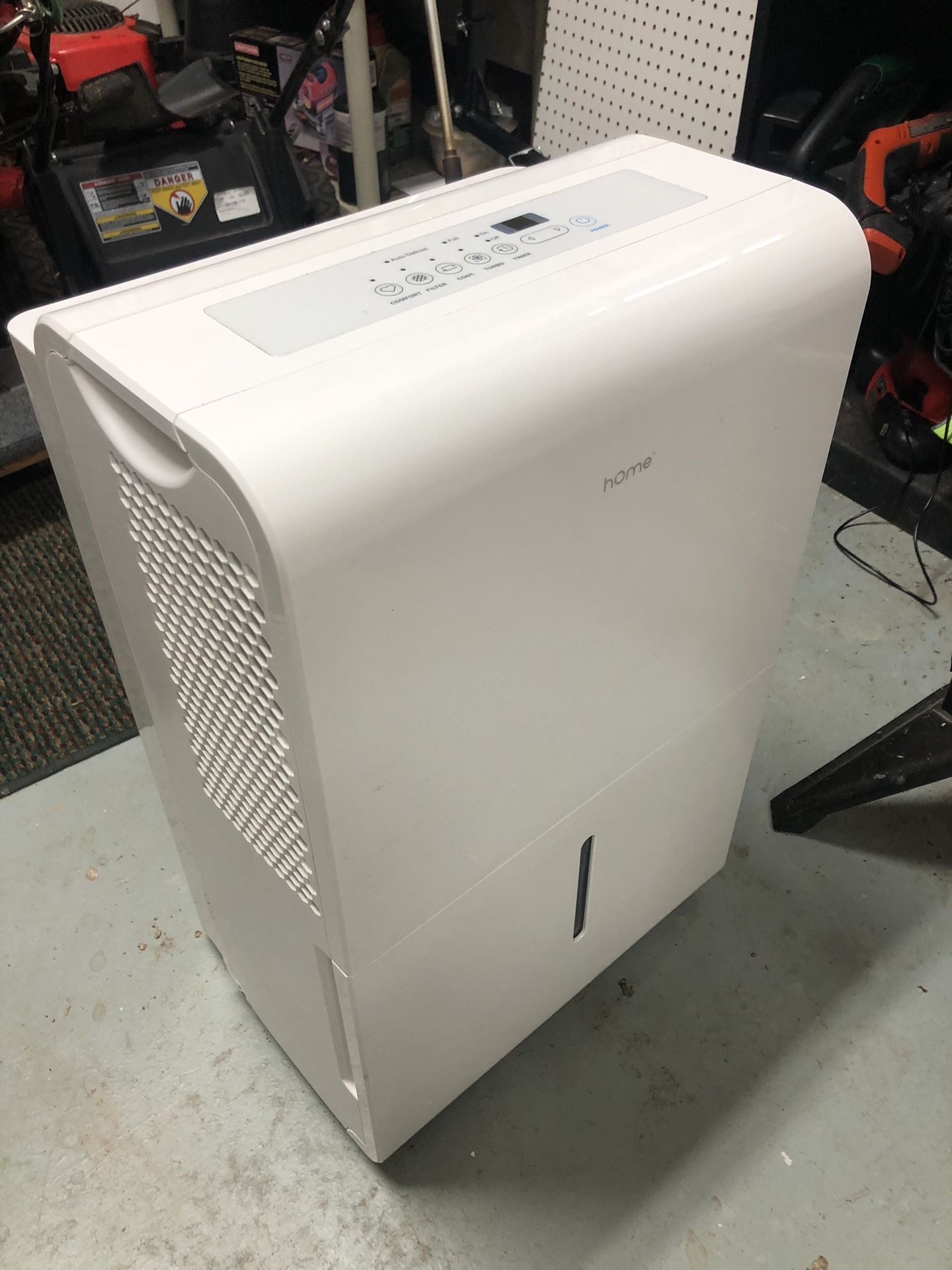 HomeLabs New Dehumidifier 50 Pint