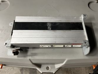 Lexus GS300 GS430 Mark Levinson amplifier