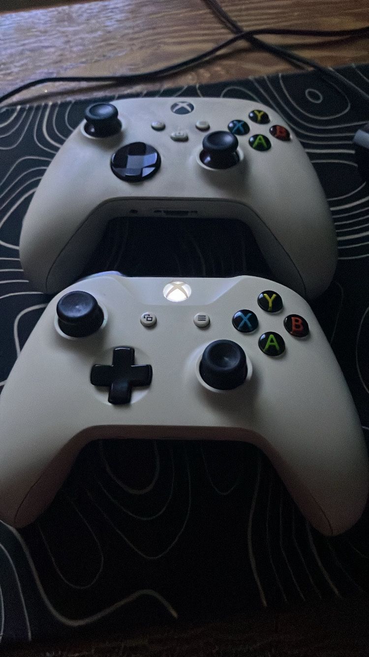 Ps3 and a Xbox Series S Toaster