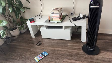 Tv stand