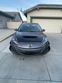 2011 Mazda 3 grey sedan