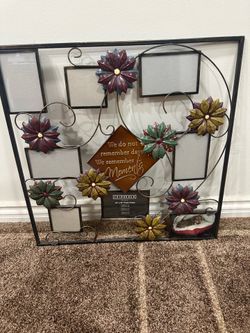 Metal framed wall art 5,00