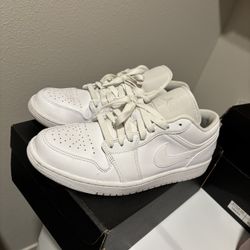 Jordan 1 low white size 9