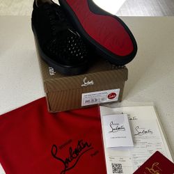Size 9 Red bottoms 