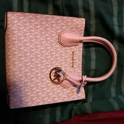 Michael Khors Purse 