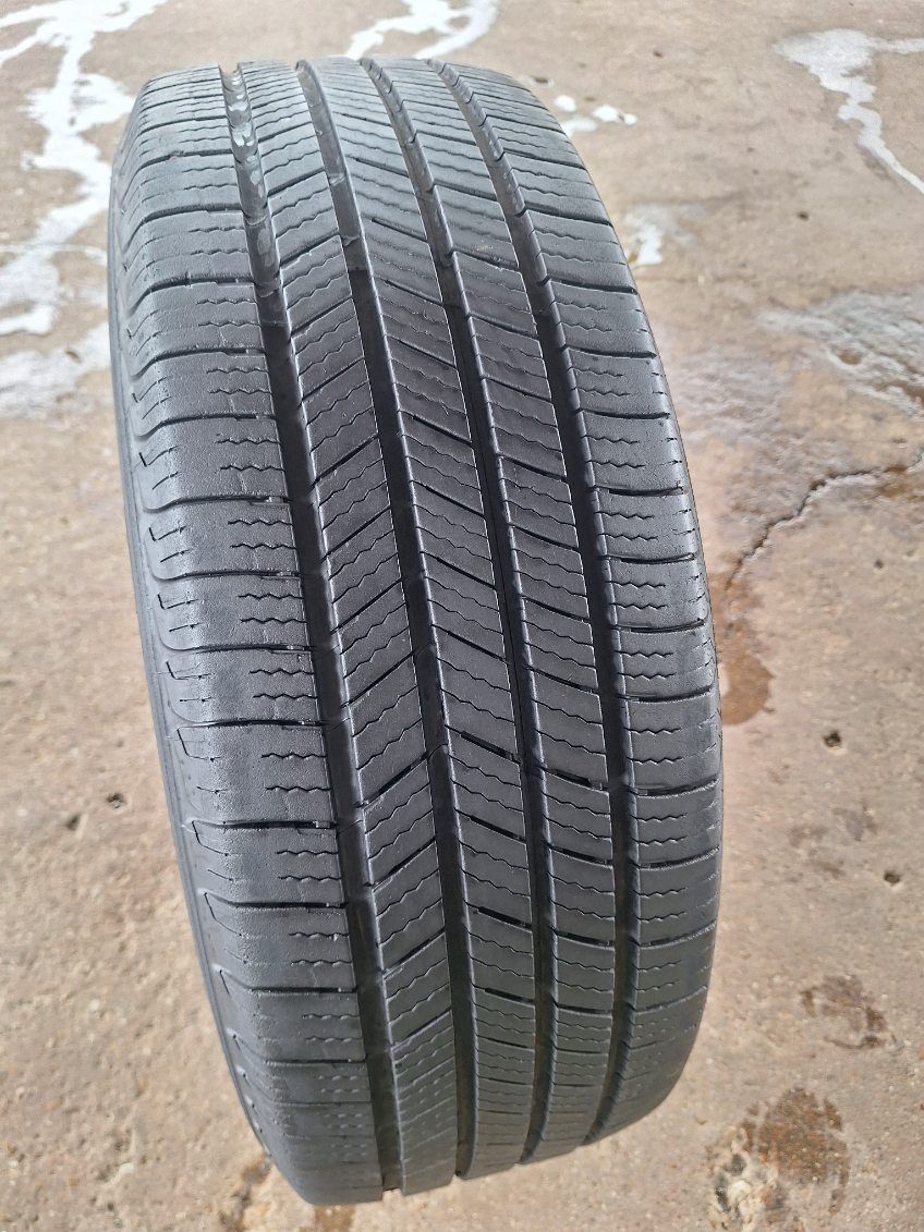 225 65 17 MICHELIN DEFENDER